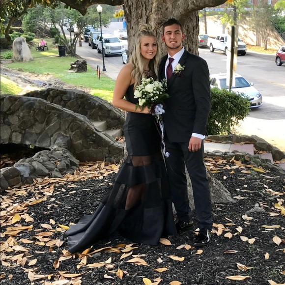 Prom/formal dress - Picture 3 of 3